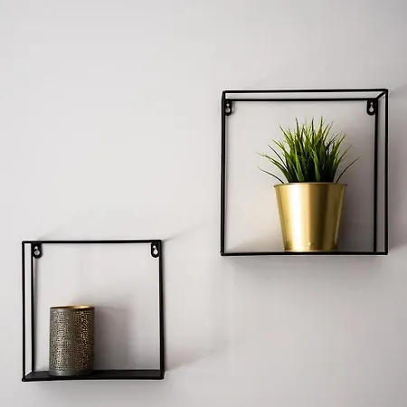 Modern Close To Waterfront 아파트