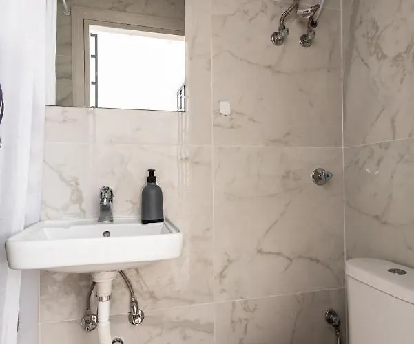 Modern Close To Waterfront Apartamento